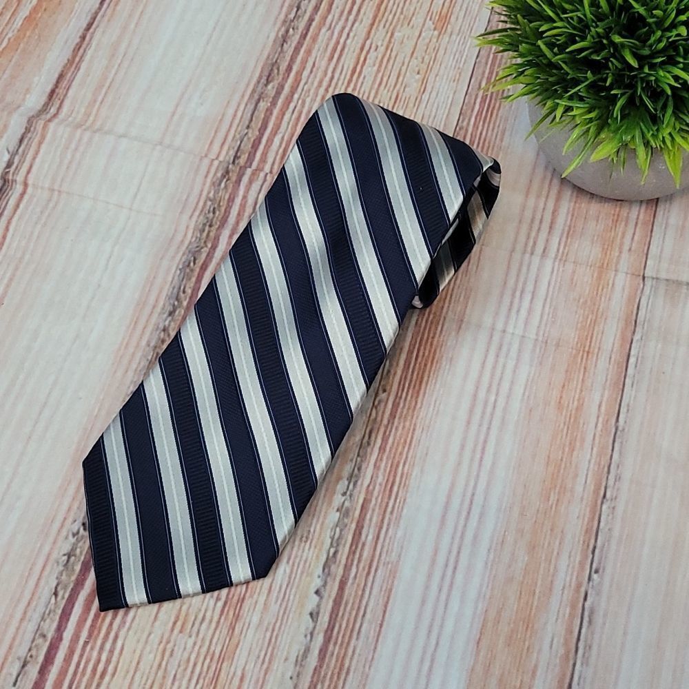 PAUL Fredrick Italian silk neck tie